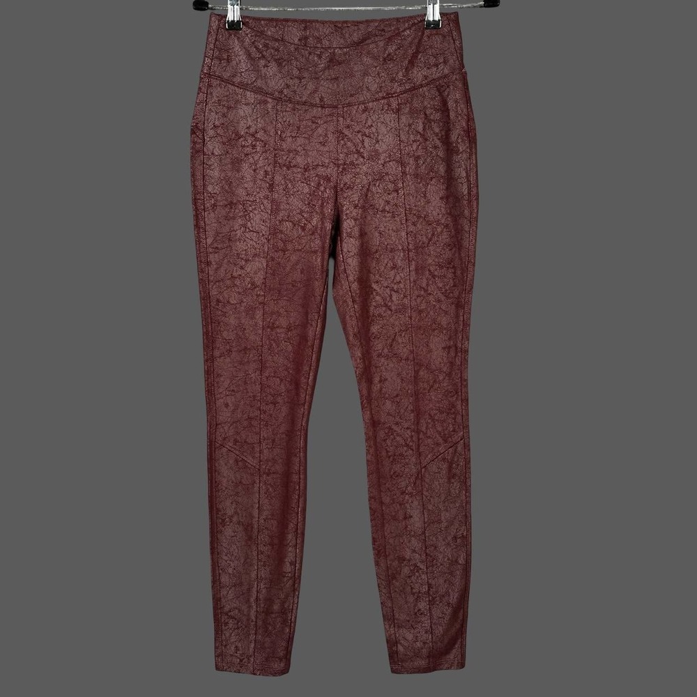 Rock & Republic Burgundy Coated Crackle Leggings Women's M NWOT Stretch Festival